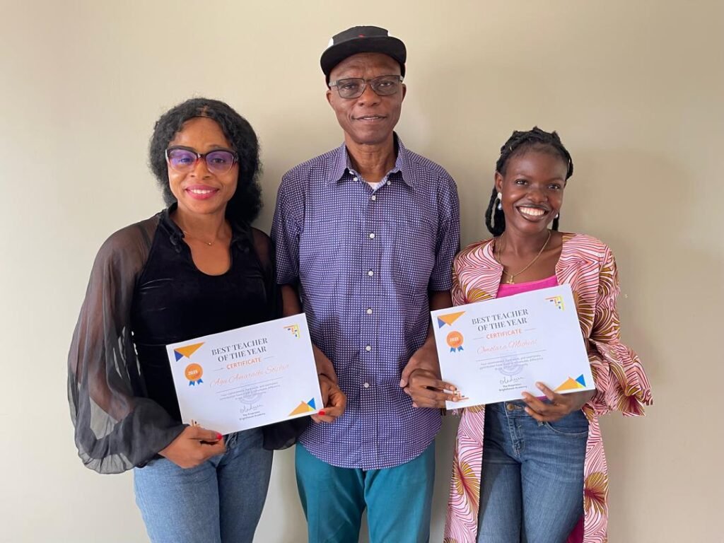 Mr. Oladele Oyelola with the winners of the the best teacher of the year.